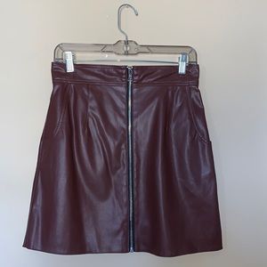 Sleek burgundy skirt!